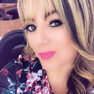 Meet your Posher, Sandee